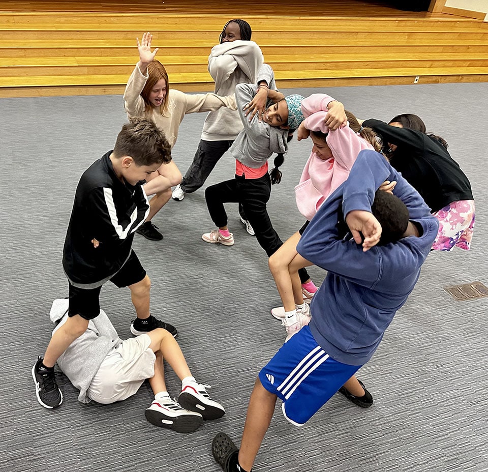 BDS-LU-Theater-Sixth